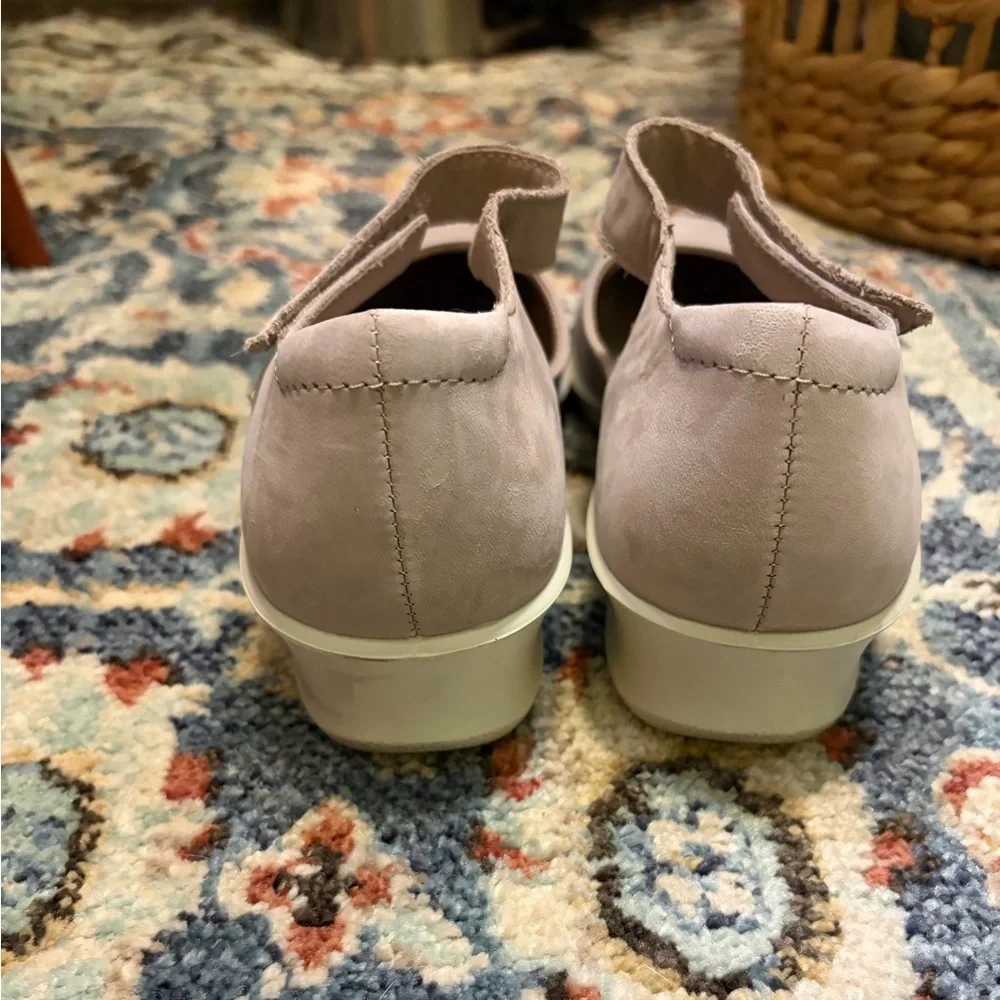 Ecco Felicia Mary Jane Wedge Flat in Grey. Size 37 or 6.5/7. Retail $130